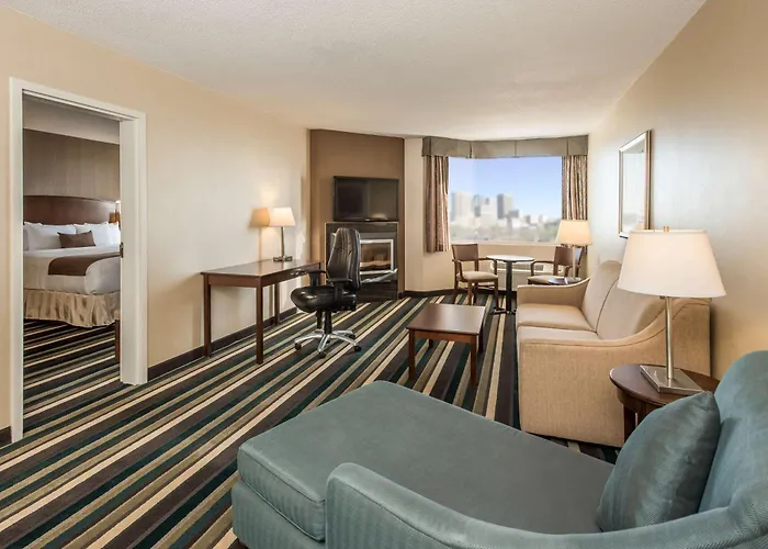Best Western Plus Winnipeg AirportAirport Hotel