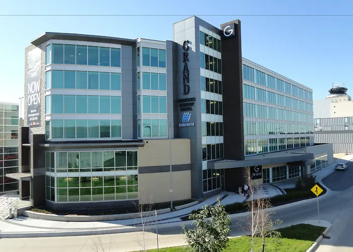 Grand Winnipeg Airport By LakeviewAirport Hotel